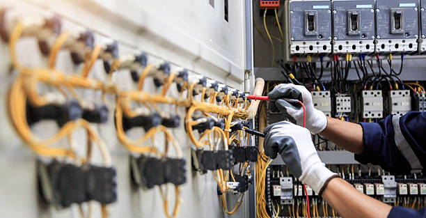 Professional Electrician technician working in Echelon, NJ